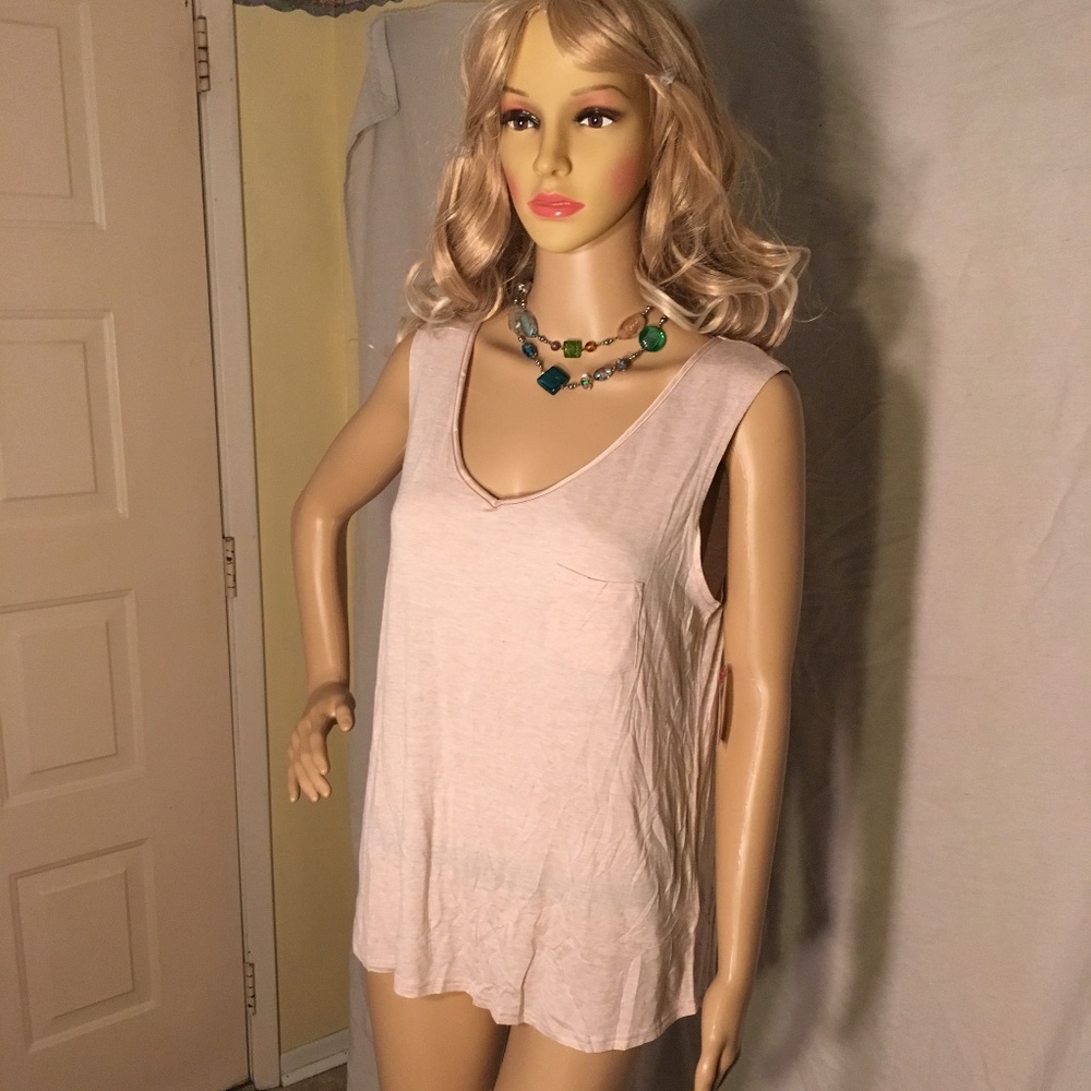 NWT JACLYN SMITH Collection Sleep Top size Medium - Picture 6 of 6